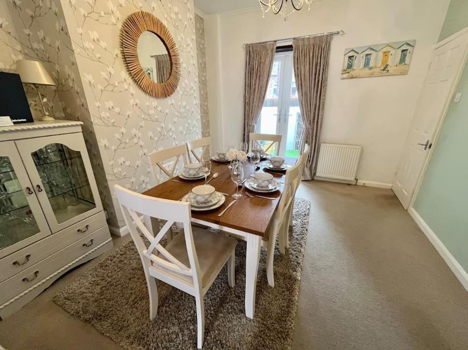Scoresby Retreat - Whitby Holiday Home Eksteriør bilde